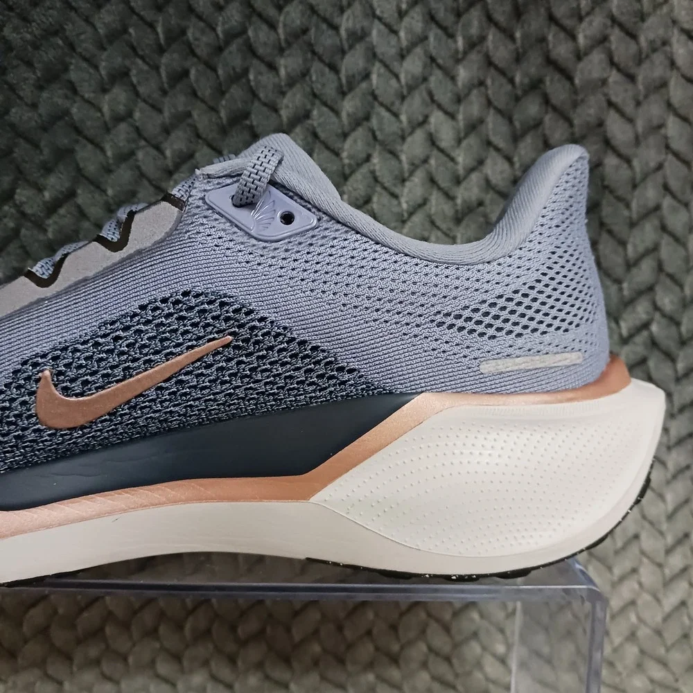 Nike Air Zoom Pegasus 41 Women's Walking Running Shoes Navy Red Bronze Size 8.5